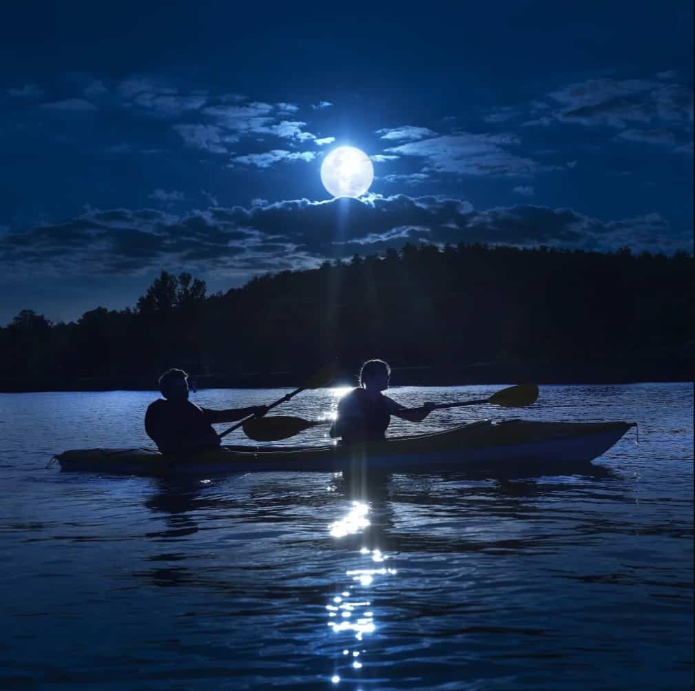Full Moon Kayak