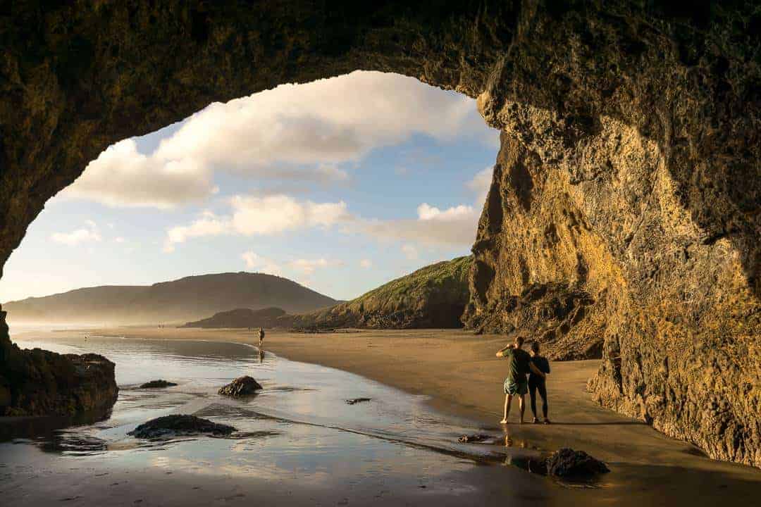 Auckland Natural Caves and Tunnels Tour