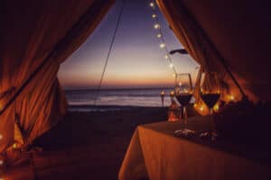 Lovers Sunset in a glamping experience