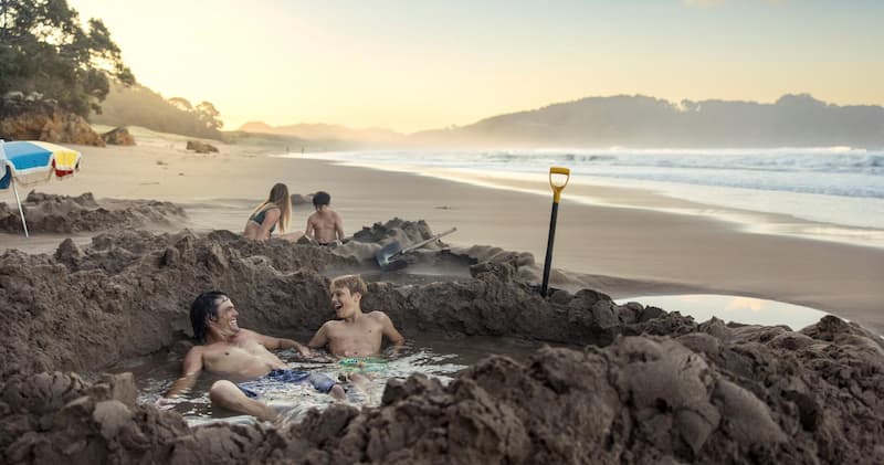 Hot Water Beach: